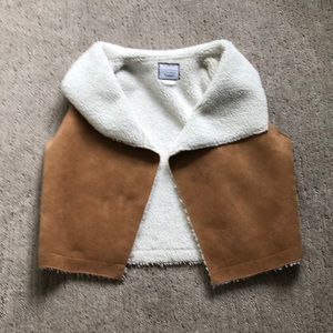 gymboree girls sherpa vest